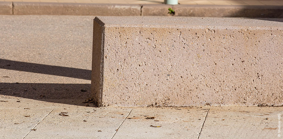 Détail du mobilier urbain réalisé par bulditec dans le cadre du chantier Lycée Lapérouse